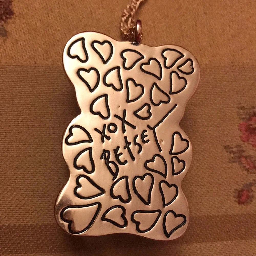 Betsey Johnson gummy bear necklace - Picture 3 of 15